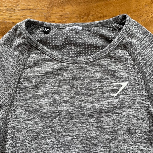 Gymshark 2 Piece Set, Vital Seamless Crop Top, Leggings, Grey Marl, Size Medium - Picture 4 of 10